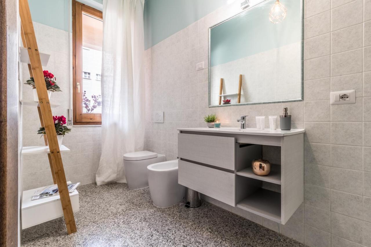 סאסארי Boutique Apartments Collection-L'Attimo Fuggente מראה חיצוני תמונה